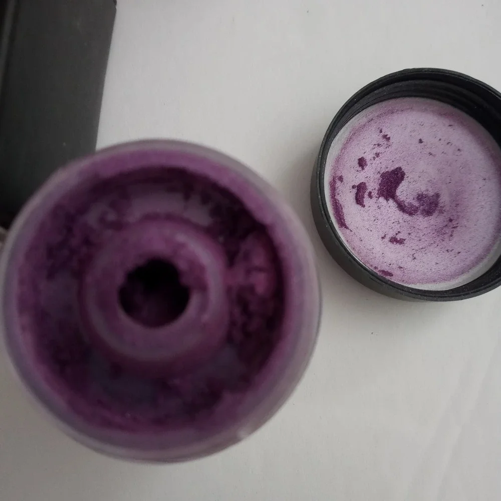MAC  Powder Pigment eyeshadow     GRAPE A15  7.5g /.26US oz NEW JUMBO